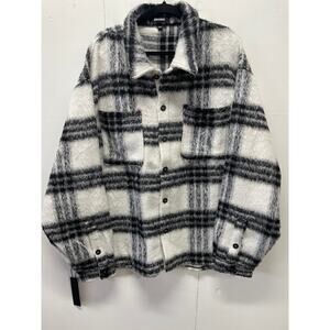 Ananke Men's Shacket Size XXL Black & White Plaid Thick and Fuzzy -New With Tags